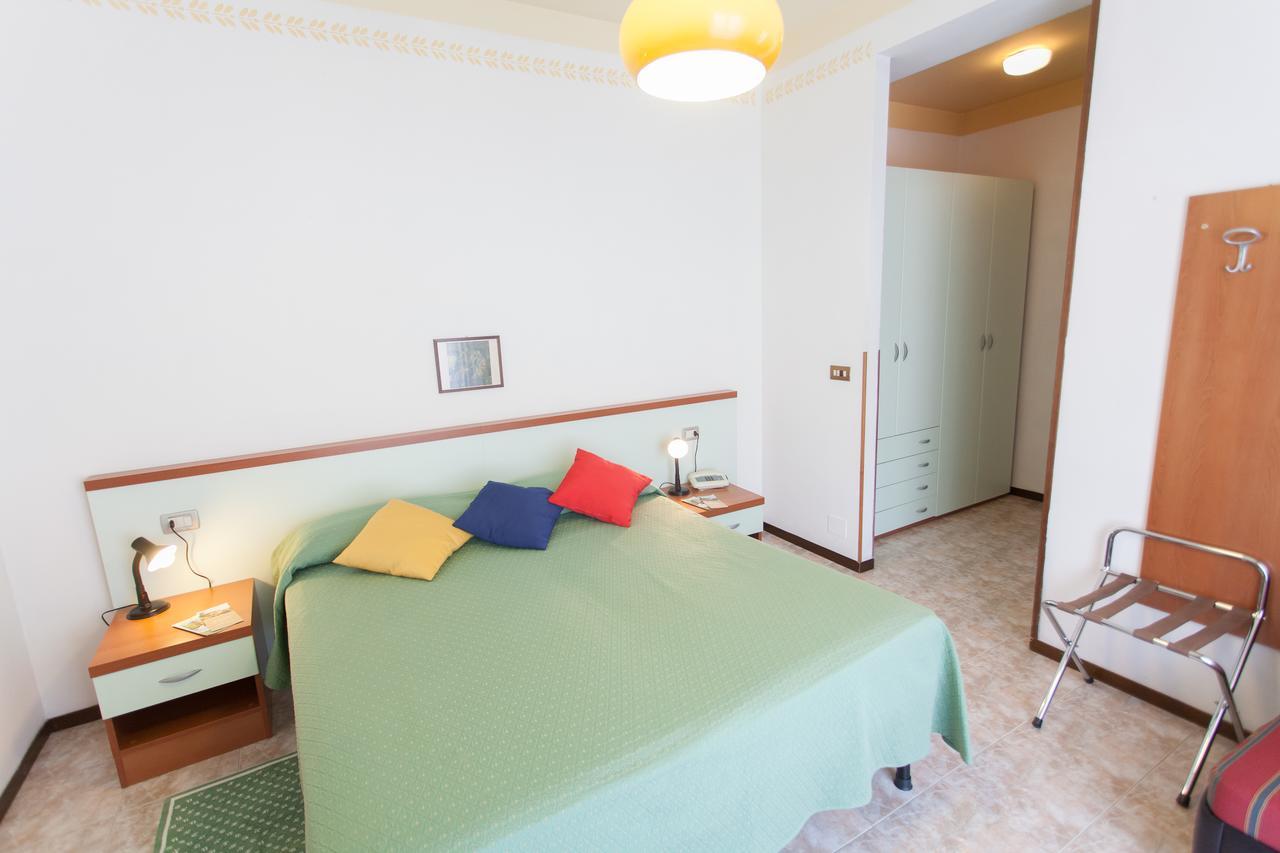 Hotel Quisisana Tabiano Terme Exterior photo