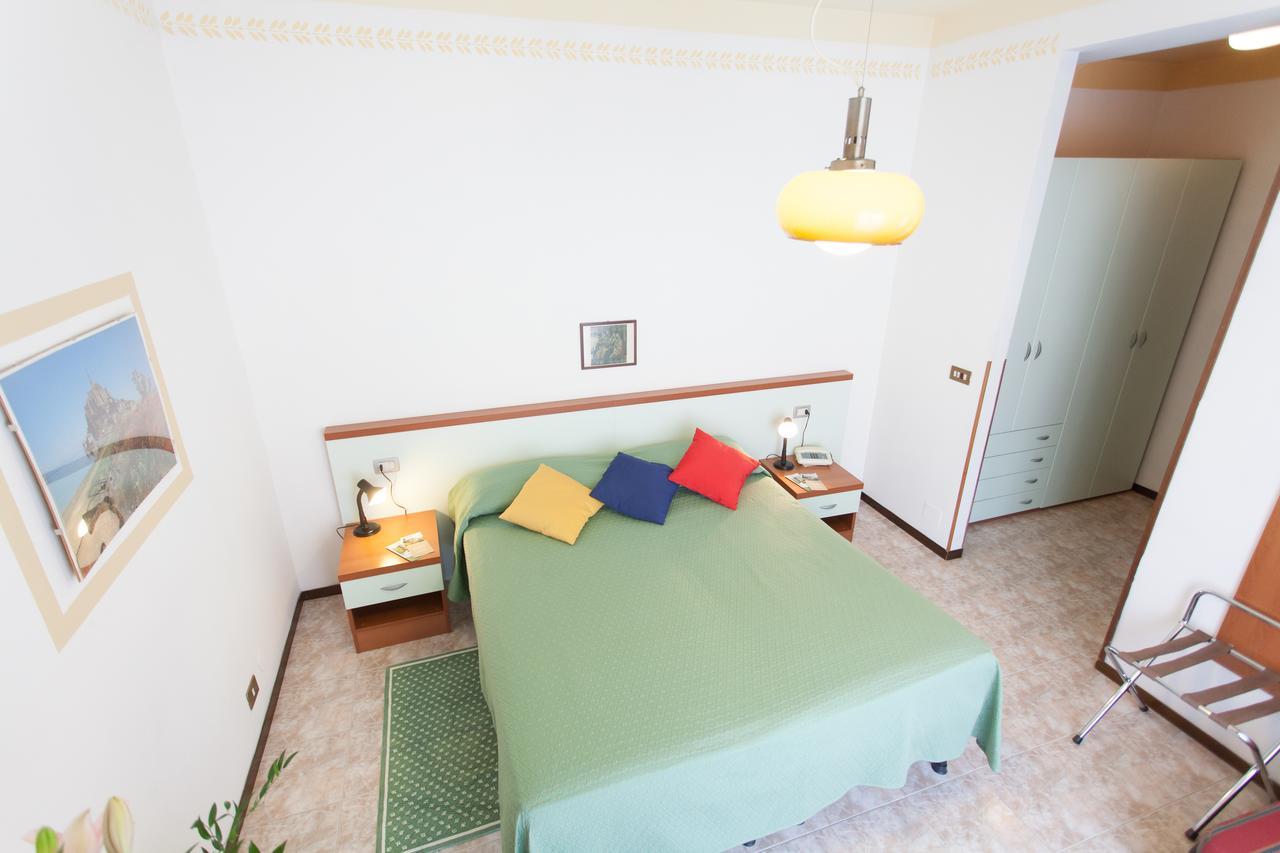 Hotel Quisisana Tabiano Terme Exterior photo