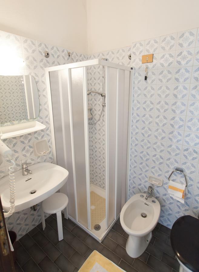 Hotel Quisisana Tabiano Terme Room photo